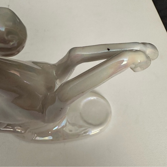 VTG 7.5” Iridescent Ceramic Unicorn Figurine Pink White Blue Pearlescent Decor - Picture 4 of 9